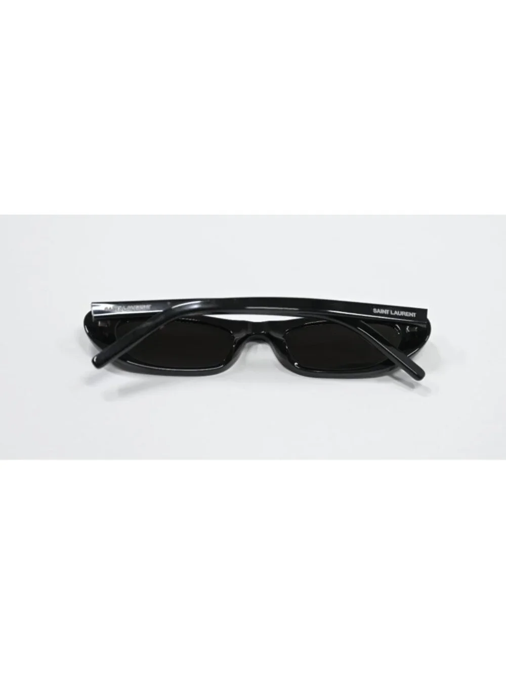 Saint Laurent SL-557 Shade 001 Sunglasses in Black - Picture 3 of 7